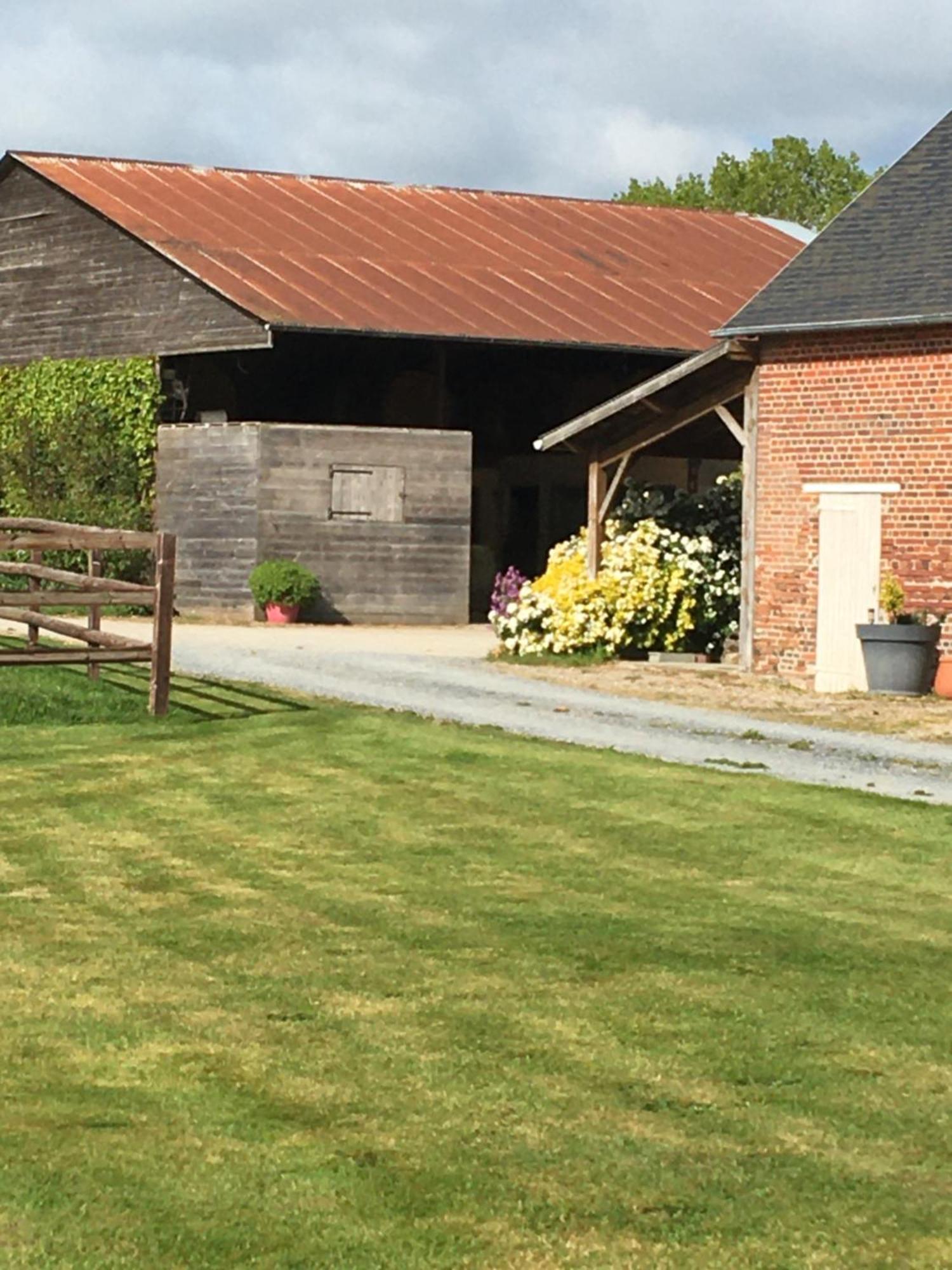 B&B Haras De La Cour Fleury Saint-Michel-de-Livet Eksteriør billede